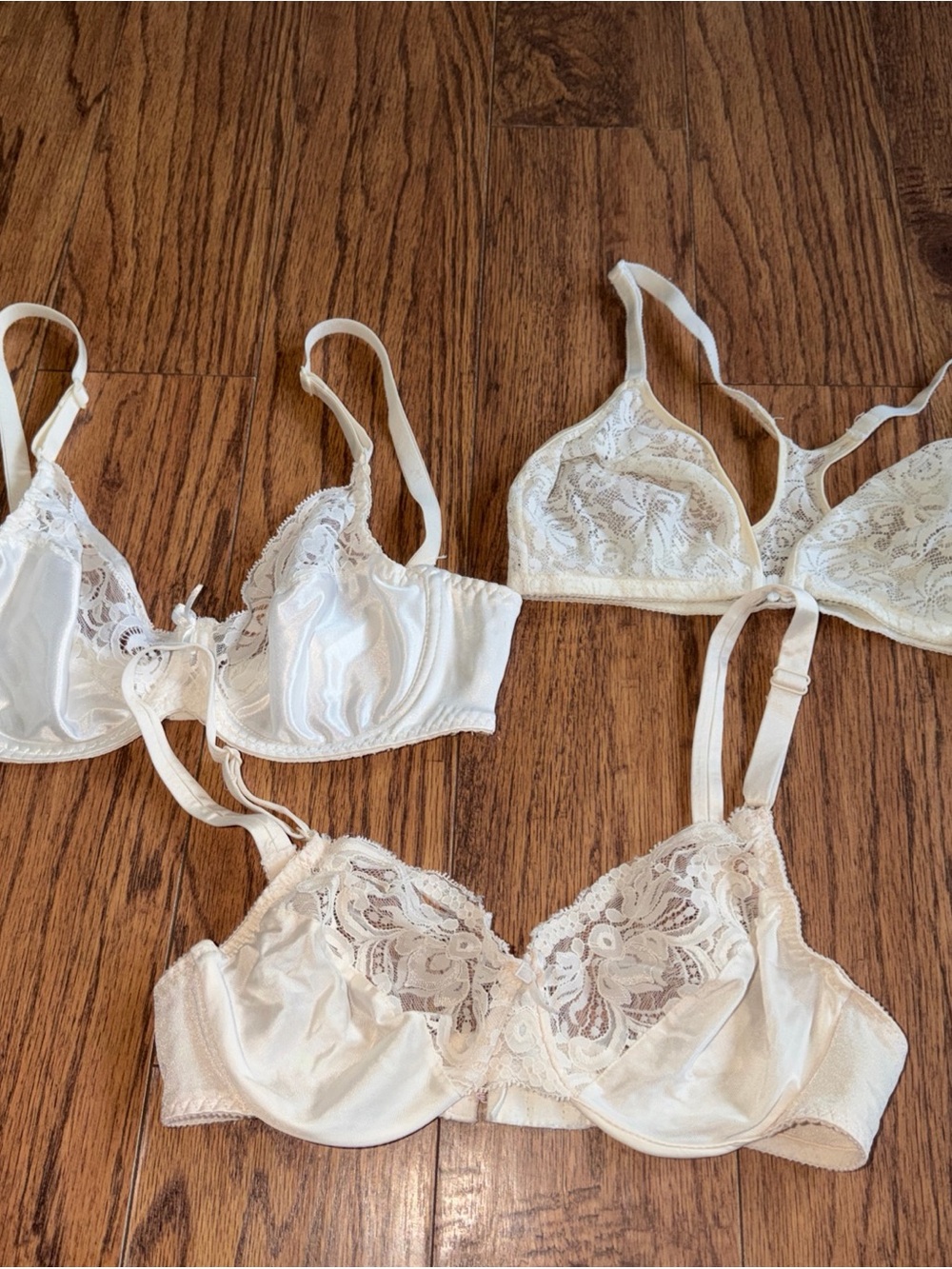 Rare Vintage Bra Lot 34C Olga 33007 JCPenney 7867 Lace Floral Sexy Coverage 90s